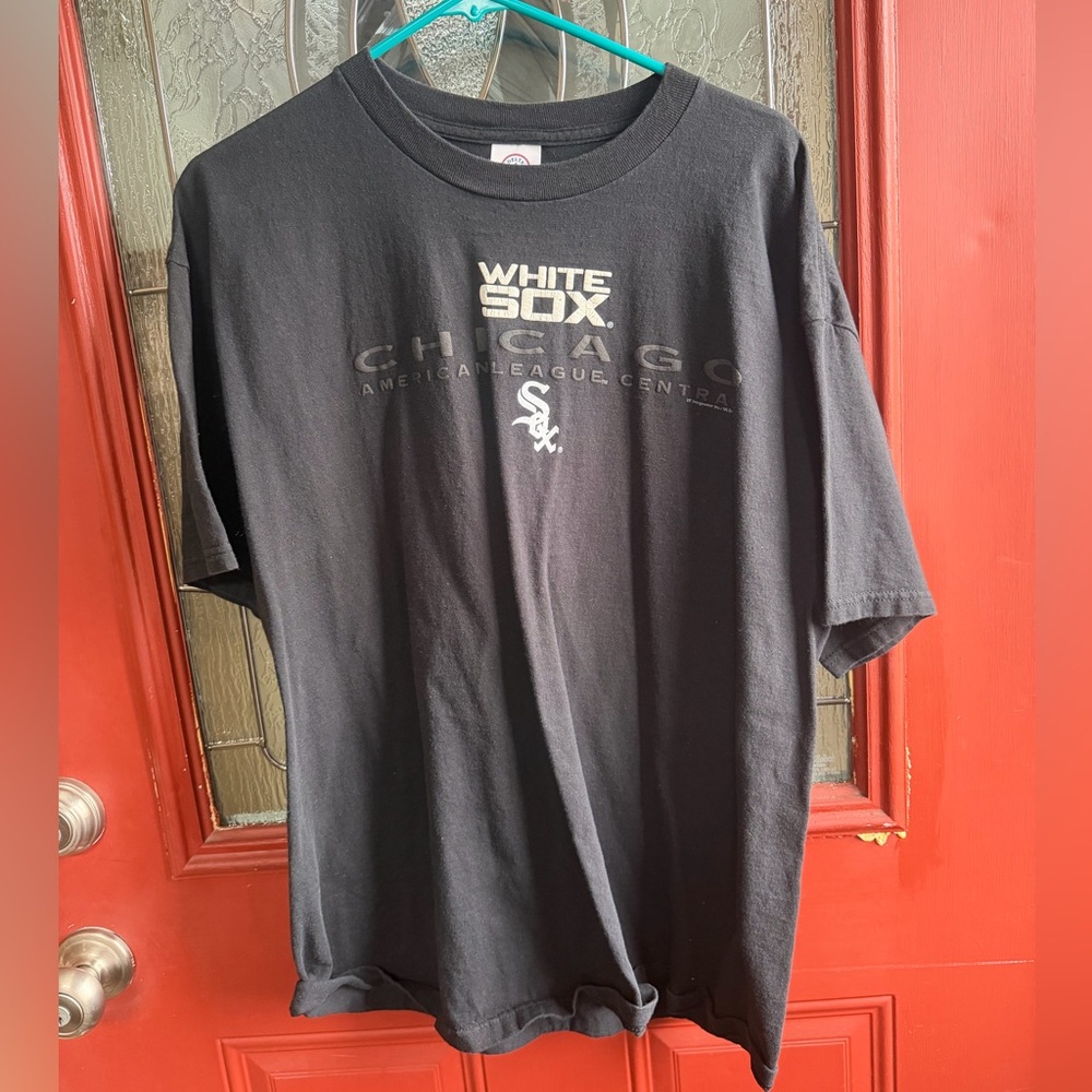 Delta Black White Sox Chicago Graphic Short Sleeve Tee